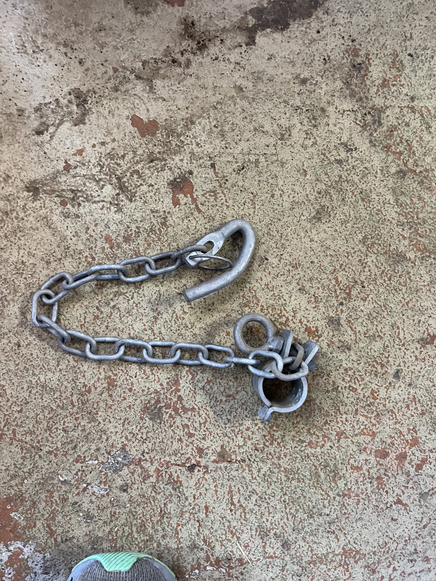 Chain Latch